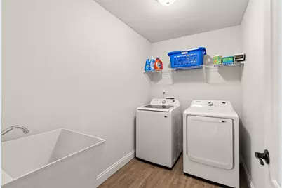 8422 Lucena Street, Navarre, FL 32566 - Photo 25