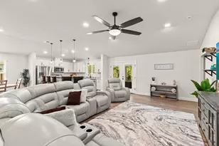 8422 Lucena St, Navarre, FL 32566 - Photo 5