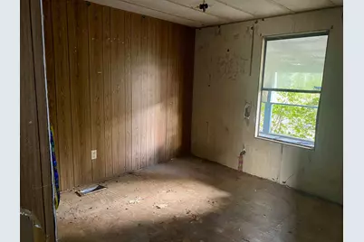 4977 Douglas Ferry Road, Caryville, FL 32427 - Photo 11