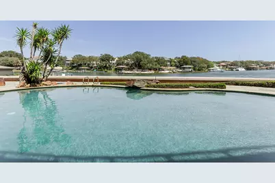 204 Laura Lane, Gulf Breeze, FL 32561 - Photo 35