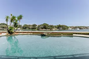 204 Laura Ln, Gulf Breeze, FL 32561 - Photo 3