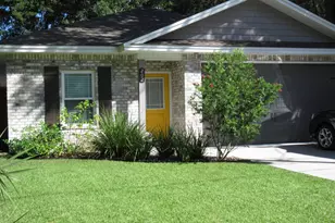 202 Spencer Pl, Niceville, FL 32578 - Photo 1