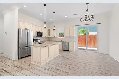 995 Airport Road #UNIT 25, Destin, FL 32541 - Photo 11