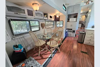 261 E Jonquil Avenue E, Defuniak Springs, FL 32433 - Photo 3