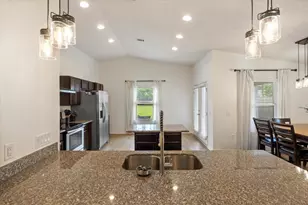 8174 Tavira St, Navarre, FL 32566 - Photo 13