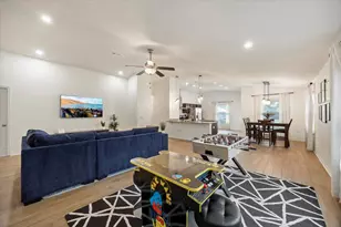 8174 Tavira St, Navarre, FL 32566 - Photo 3