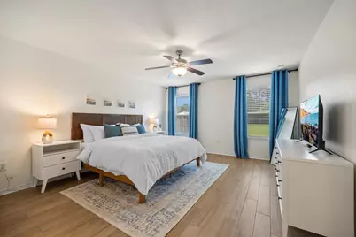 8174 Tavira Street, Navarre, FL 32566 - Photo 5