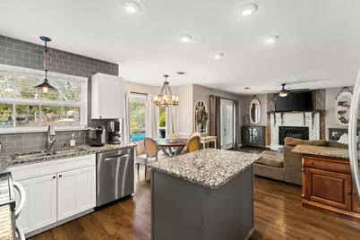 110 Rodney Drive, Freeport, FL 32439 - Photo 15