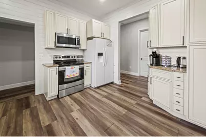 23 E Brainerd Street E, Pensacola, FL 32506 - Photo 9