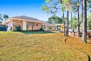 7604 Brewster St, Navarre, FL 32566 - Photo 5