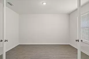 794 Riverwalk Cir, Freeport, FL 32439 - Photo 5