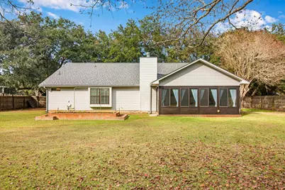 2591 Hidden Creek Drive, Navarre, FL 32566 - Photo 19