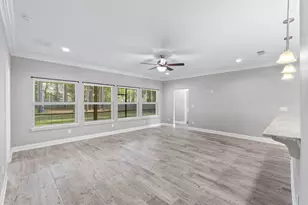 1015B Creel St, Fort Walton Beach, FL 32547 - Photo 9