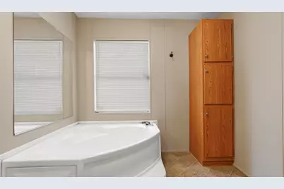 320 W Fernwood Court W, Defuniak Springs, FL 32433 - Photo 17