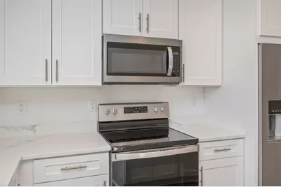 68 E Iris Lane E, Defuniak Springs, FL 32433 - Photo 11