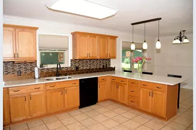 218 Howard Street, Niceville, FL 32578 - Photo 7