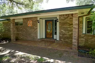 218 Howard St, Niceville, FL 32578 - Photo 1