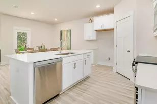 5860 Dove Nest Rd, Gulf Breeze, FL 32563 - Photo 5