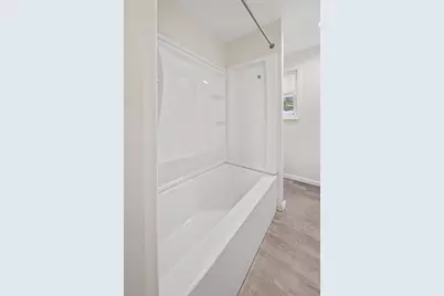 198 E 1st Avenue E, Crestview, FL 32536 - Photo 13