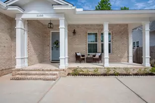 1233 Elderflower Dr, Niceville, FL 32578 - Photo 3