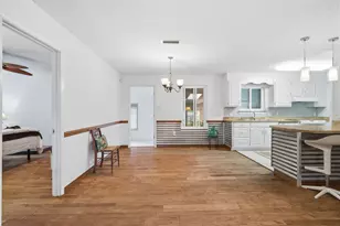 7506 N Shores Dr N, Navarre, FL 32566 - Photo 9