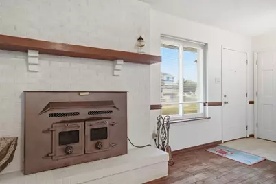 7506 N Shores Drive N, Navarre, FL 32566 - Photo 5