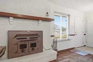 7506 N Shores Dr N, Navarre, FL 32566 - Photo 5