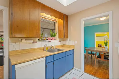 226 NE Beachview Drive NE, Fort Walton Beach, FL 32547 - Photo 11