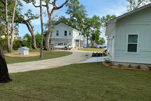 315 Red Barn Rd, Freeport, FL 32439 - Photo 5