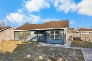 2 S Lake Ave S, Mary Esther, FL 32569 - Photo 9