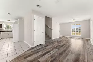 9110 Sunshine Dr, Youngstown, FL 32466 - Photo 7