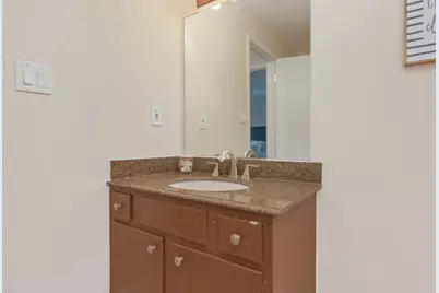 2401 Roberts Drive, Niceville, FL 32578 - Photo 33