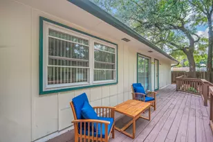 2401 Roberts Dr, Niceville, FL 32578 - Photo 37