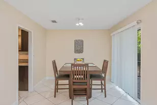 2401 Roberts Dr, Niceville, FL 32578 - Photo 9