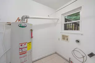 2401 Roberts Dr, Niceville, FL 32578 - Photo 35