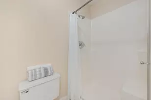 2401 Roberts Dr, Niceville, FL 32578 - Photo 27