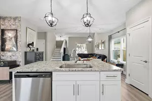 2339 Hadleigh Hills Ct, Navarre, FL 32566 - Photo 11