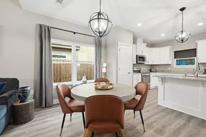 2339 Hadleigh Hills Court, Navarre, FL 32566 - Photo 9