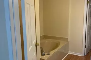 810 Fairway Lakes Dr, Niceville, FL 32578 - Photo 15