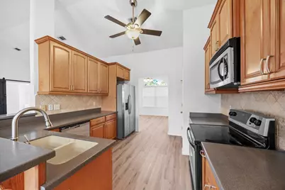 9655 Parker Lake Circle, Navarre, FL 32566 - Photo 21