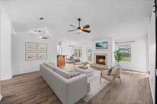 9655 Parker Lake Cir, Navarre, FL 32566 - Photo 7