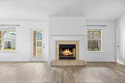 9655 Parker Lake Circle, Navarre, FL 32566 - Photo 9