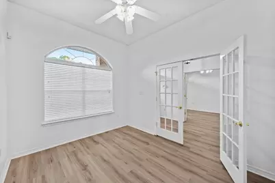 9655 Parker Lake Circle, Navarre, FL 32566 - Photo 3