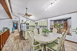 6523 Robar Tesora St, Navarre, FL 32566 - Photo 11