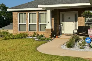 3041 Crown Creek Cir, Crestview, FL 32539 - Photo 3