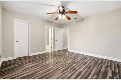 266 Honeysuckle Way, Niceville, FL 32578 - Photo 17