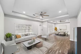 303 NE Hollywood Blvd NE, Fort Walton Beach, FL 32548 - Photo 3