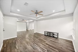 303 NE Hollywood Blvd NE, Fort Walton Beach, FL 32548 - Photo 5