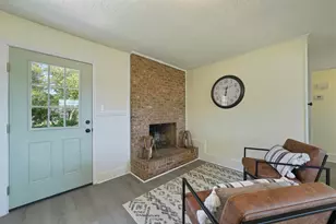 15 Lakeview Dr, Mary Esther, FL 32569 - Photo 7