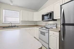 9523 Parker Pl Dr, Navarre, FL 32566 - Photo 17